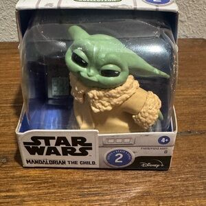 Star Wars Mandalorian The Child Green and Tan Figure